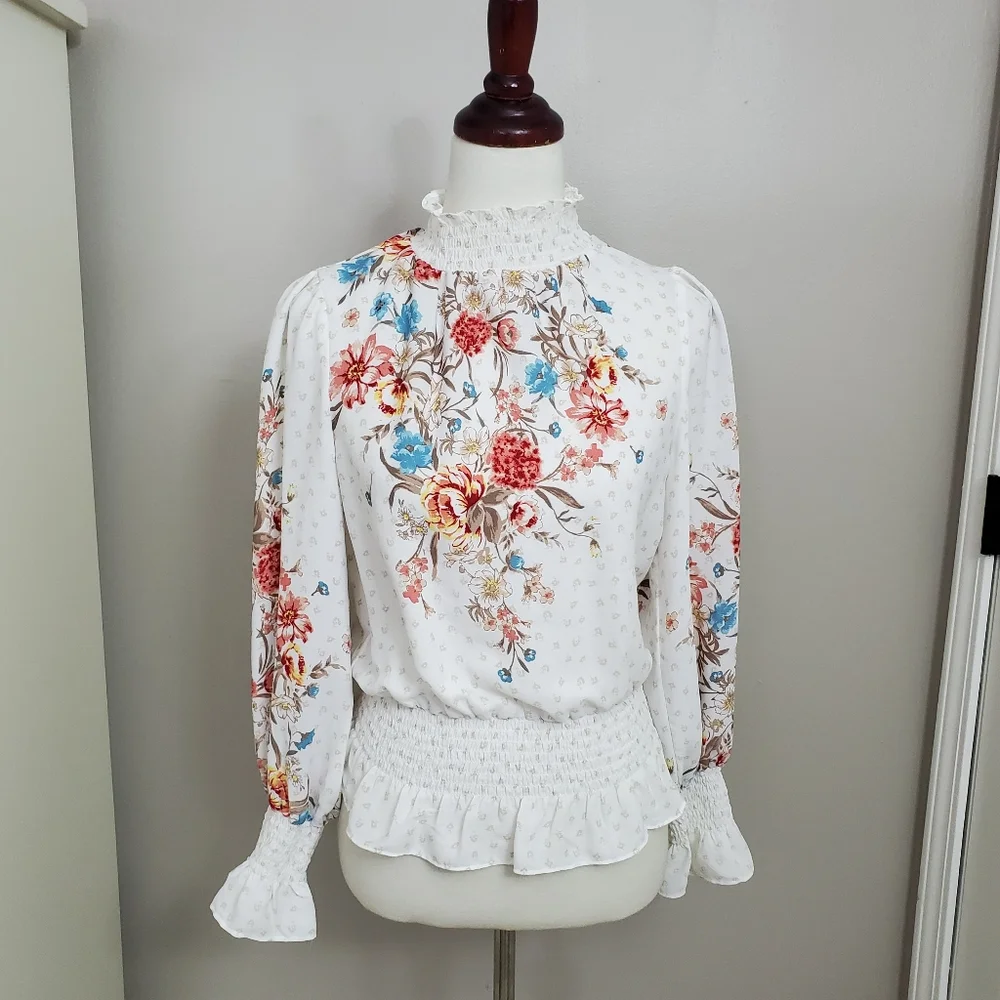 Meraki Mock Neck Smocked floral Top - Picture 2 of 12